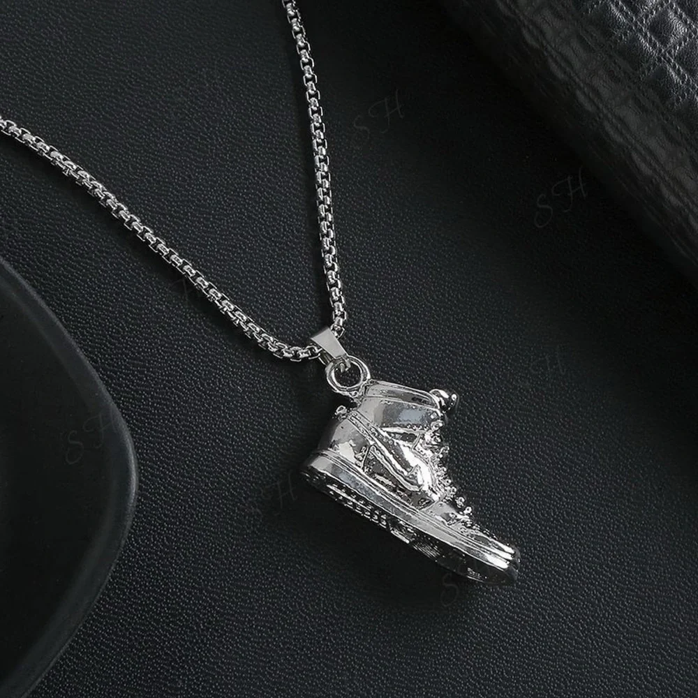 Air Jordan 1 Nike Silver Tone 3D Sneaker Pendant Necklace Hip Hop Streetwear